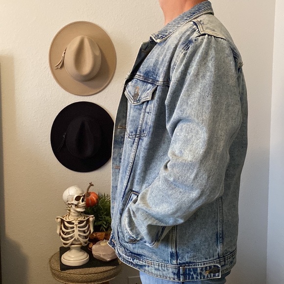 Men’s Denim Jacket - Picture 2 of 6